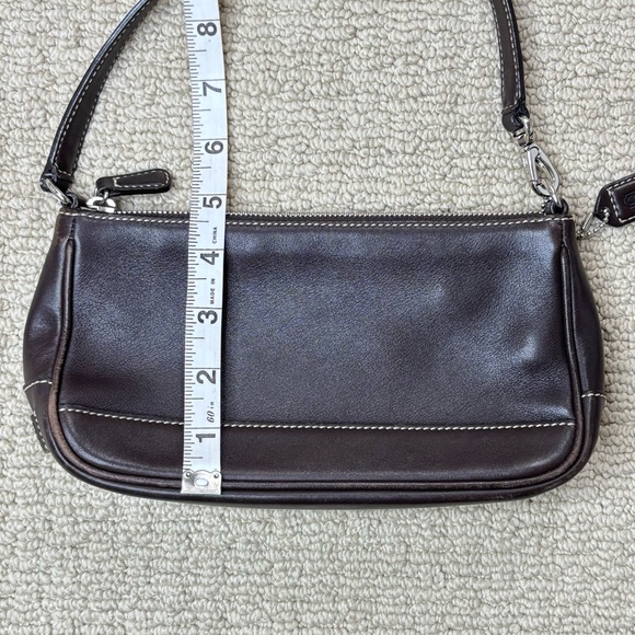 Coach Vintage Hampton Demi Baguette Shoulder Bag - Picture 8 of 16